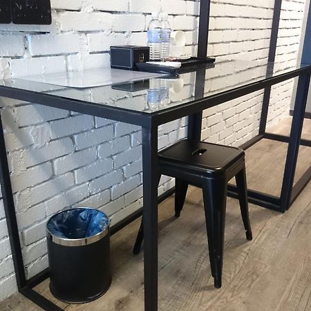 68 Boutique Hotel Sitiawan Bagian luar foto
