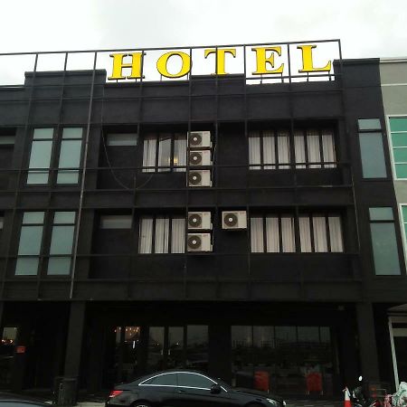 68 Boutique Hotel Sitiawan Bagian luar foto
