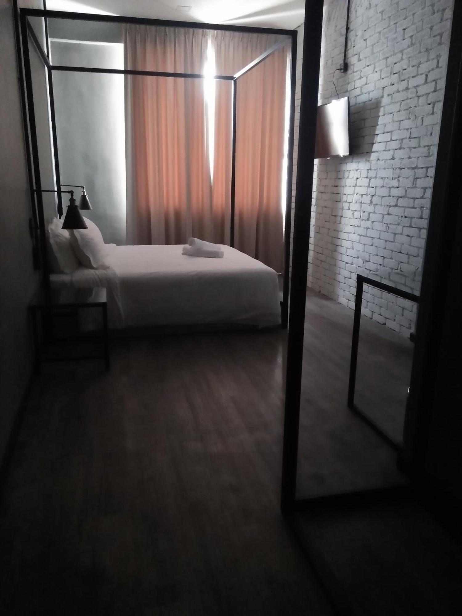 68 Boutique Hotel Sitiawan Bagian luar foto