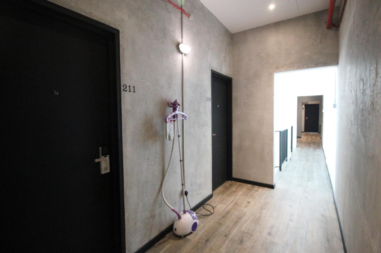 68 Boutique Hotel Sitiawan Bagian luar foto