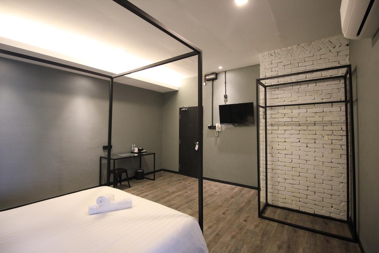 68 Boutique Hotel Sitiawan Bagian luar foto